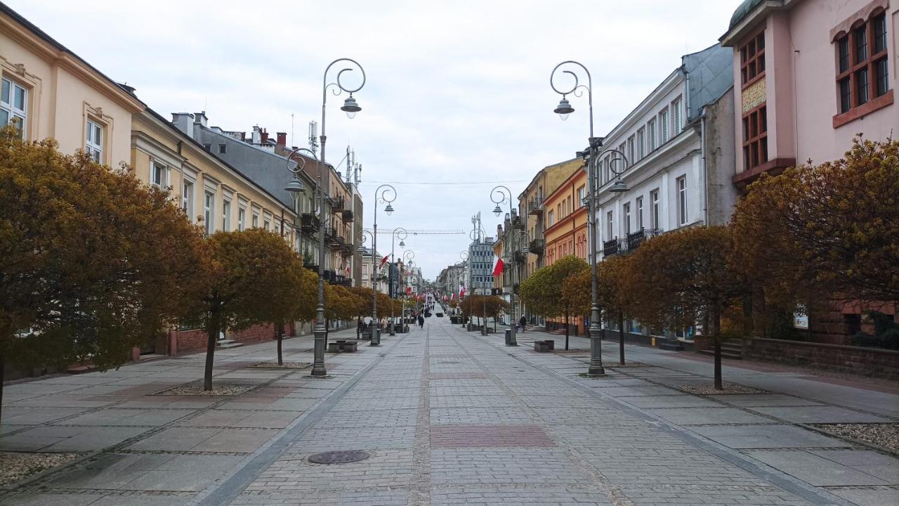 Apartament Green No 21 Przy Sienkiewicza, Rynek, Centrum, Parking, Pkp, Pks Kielce Exterior photo